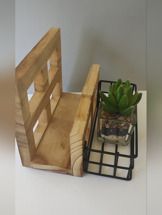 Decorative Napkin Holder Wood Regular Size New With Space For Salt And Pepper - Picture 2 of 8